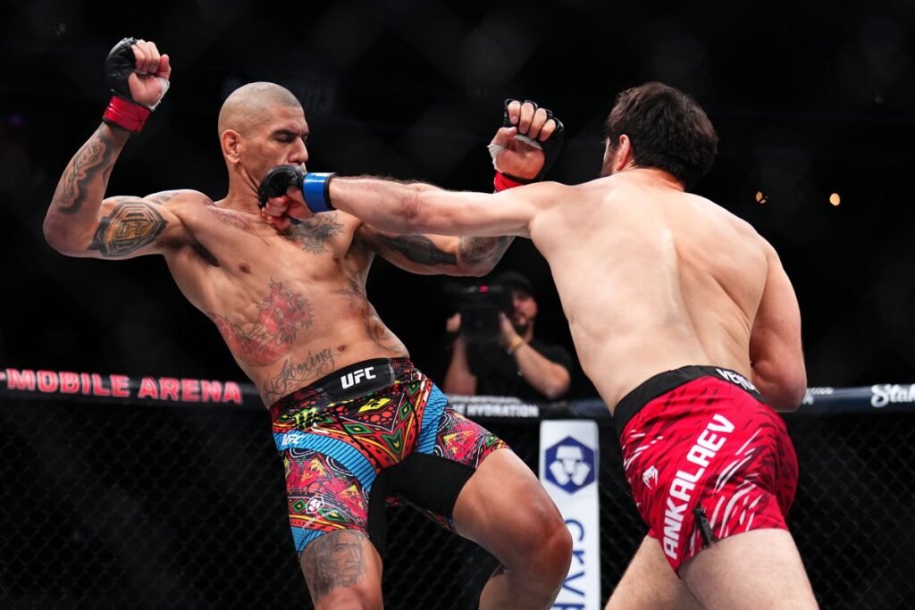 Alex Pereira vs. Magomed Ankalaev