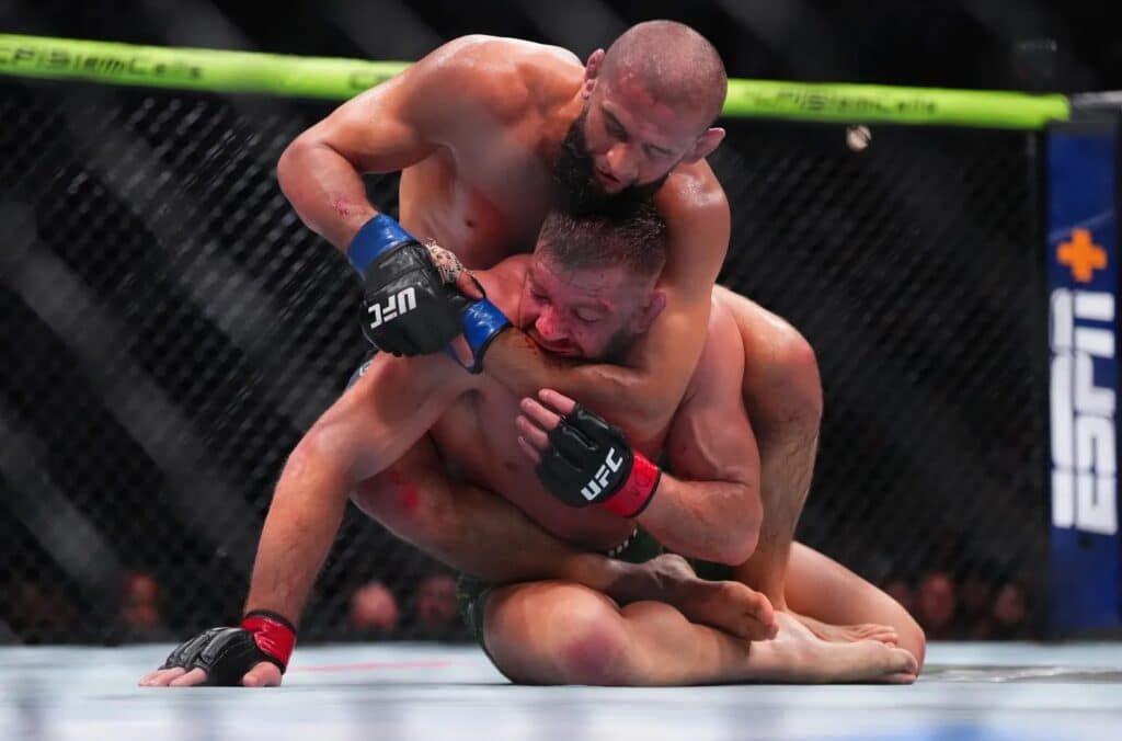 Khamzat Chimaev vs. Dricus Du Plessis