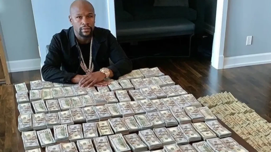 Mayweather si za zápas s McGregorem odnesl rekordní výplatu 275 milionů dolarů. Část peněz investoval do luxusního sídla